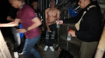 Satresnarkoba Polres Garut Gelar Razia Miras,12 Botol Disita dari Tangan Warga