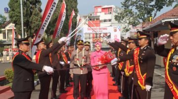 Tongkat Kepemimpinan Polres Garut Kini Resmi di Serah Terimakan Kepada AKBP Yugi Bayu Hendarto,S.I.K.,M.A.P